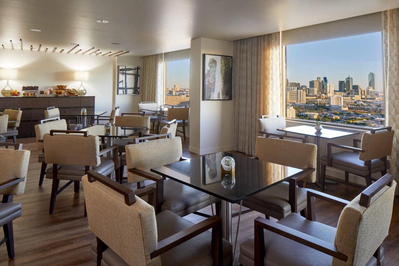 King Room - Club Level at Renaissance Dallas Hotel