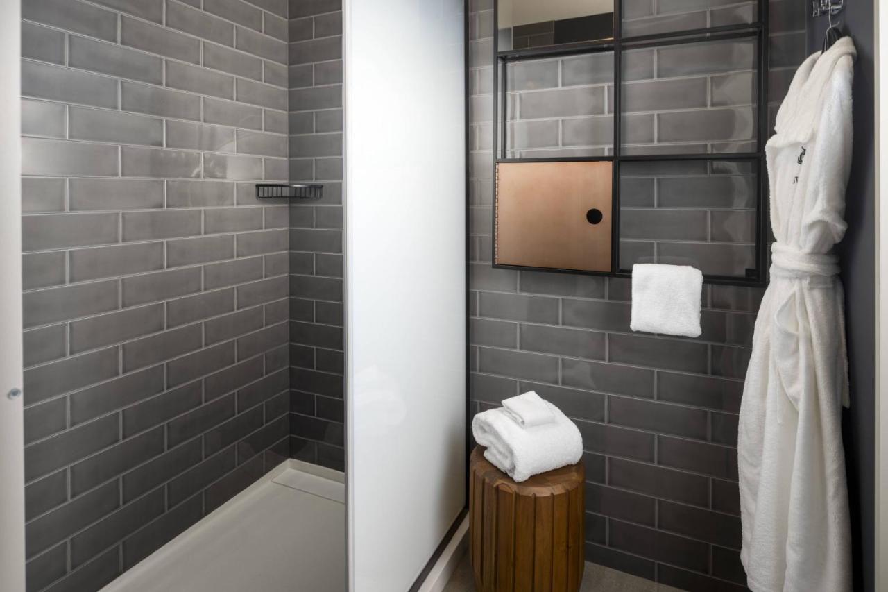 | Hotel Distil, Autograph Collection