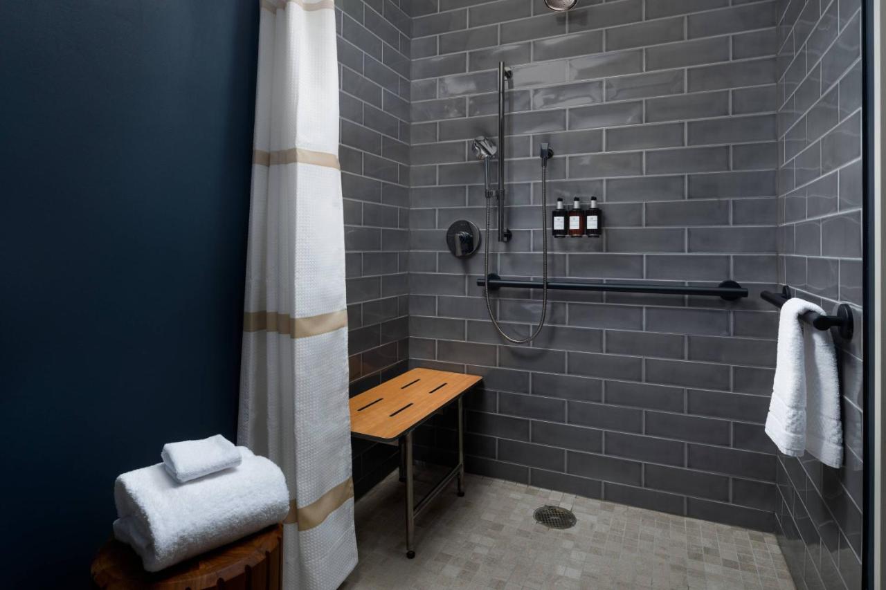 Double Room at Hotel Distil, Autograph Collection