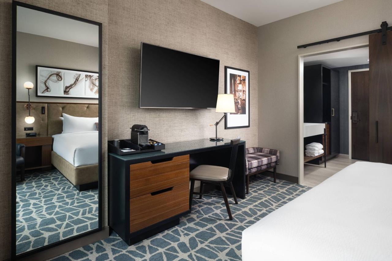 | Hotel Distil, Autograph Collection