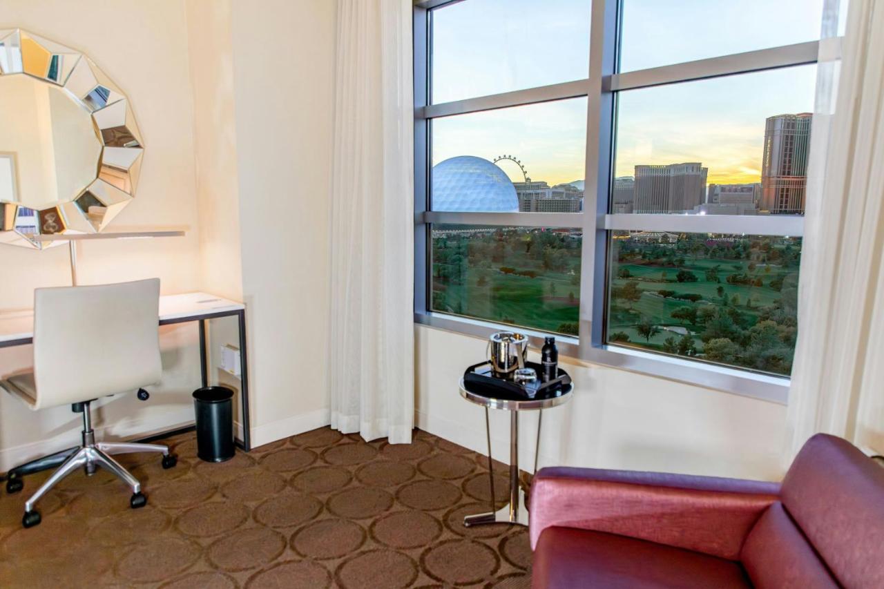 Deluxe King Room with City View at Renaissance Las Vegas Hotel