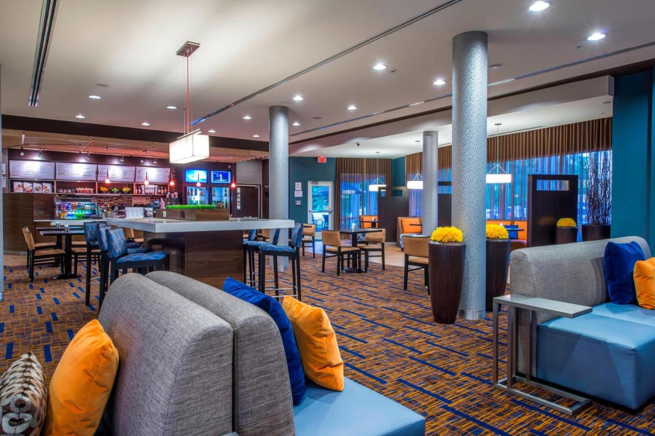  | Courtyard Columbus