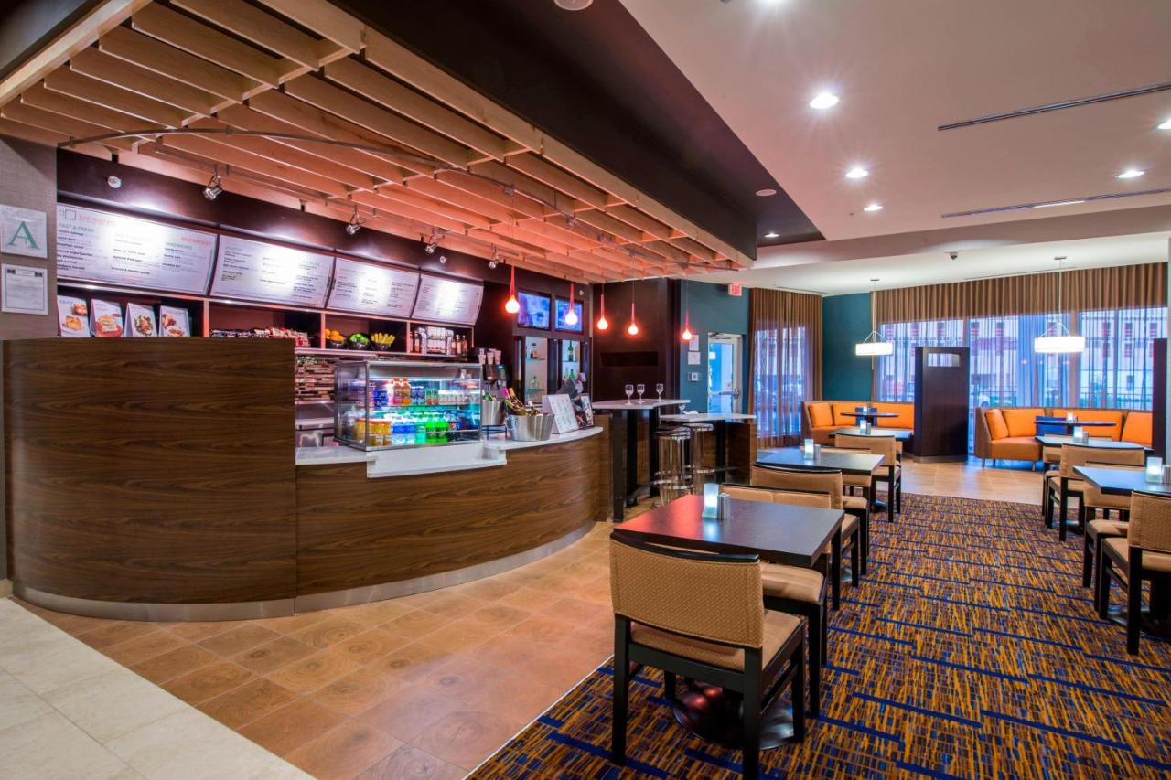  | Courtyard Columbus