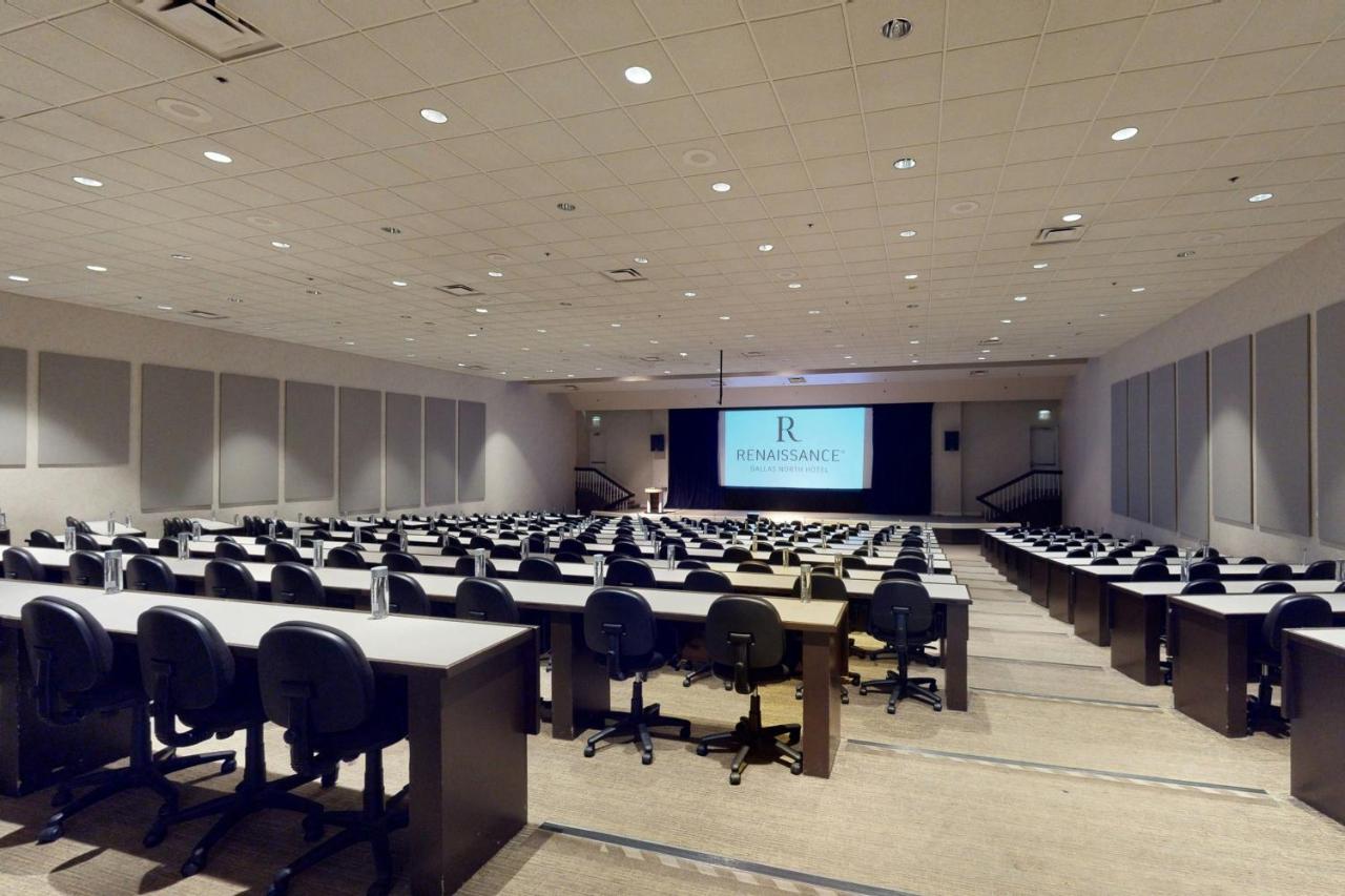 | Renaissance Dallas North Hotel
