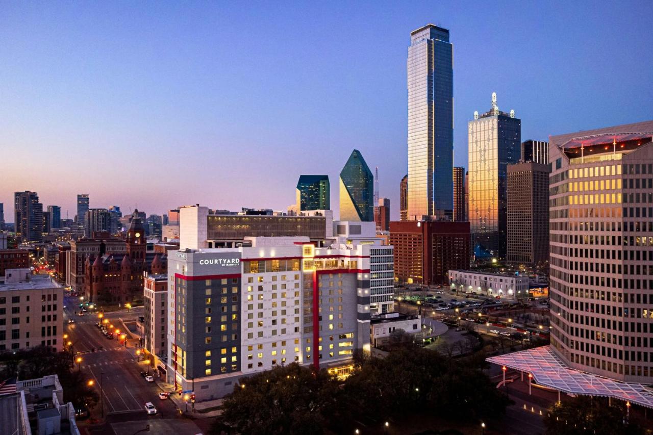 | Courtyard by Marriott Dallas Downtown/Reunion District