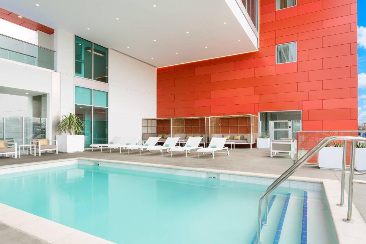 | Courtyard by Marriott Santa Monica