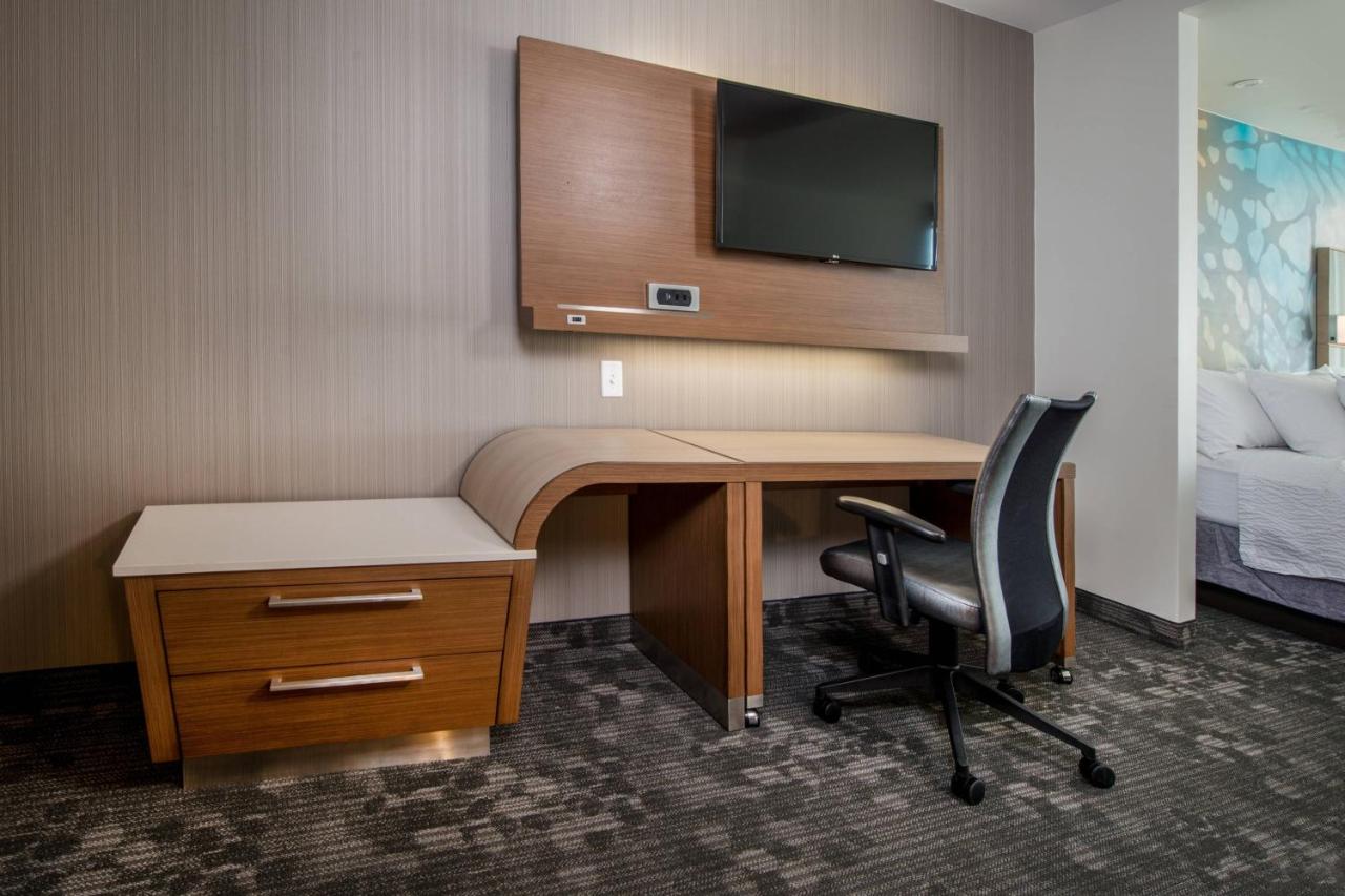 Queen Room with Two Queen Beds at Courtyard by Marriott Shippensburg