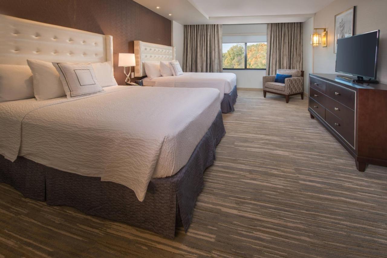 Suite, 2 Queen, Sofa bed at Courtyard by Marriott Shippensburg
