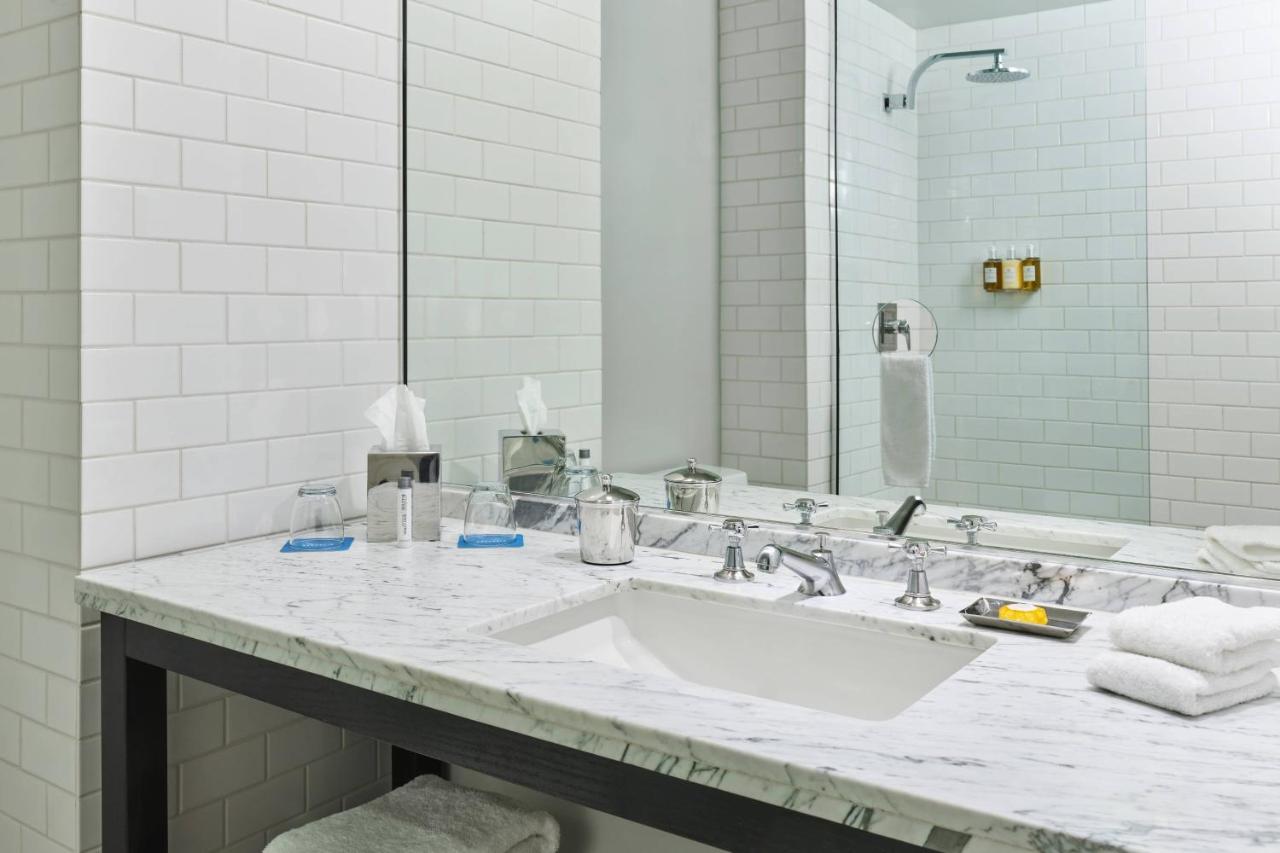 Double Room with Two Double Beds at Hotel Republic San Diego, Autograph Collection