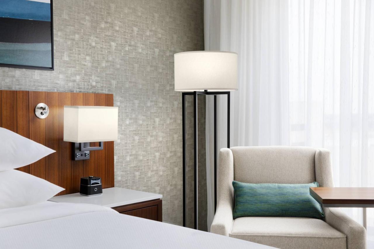King Room at Marriott Dallas Allen Hotel & Convention Center