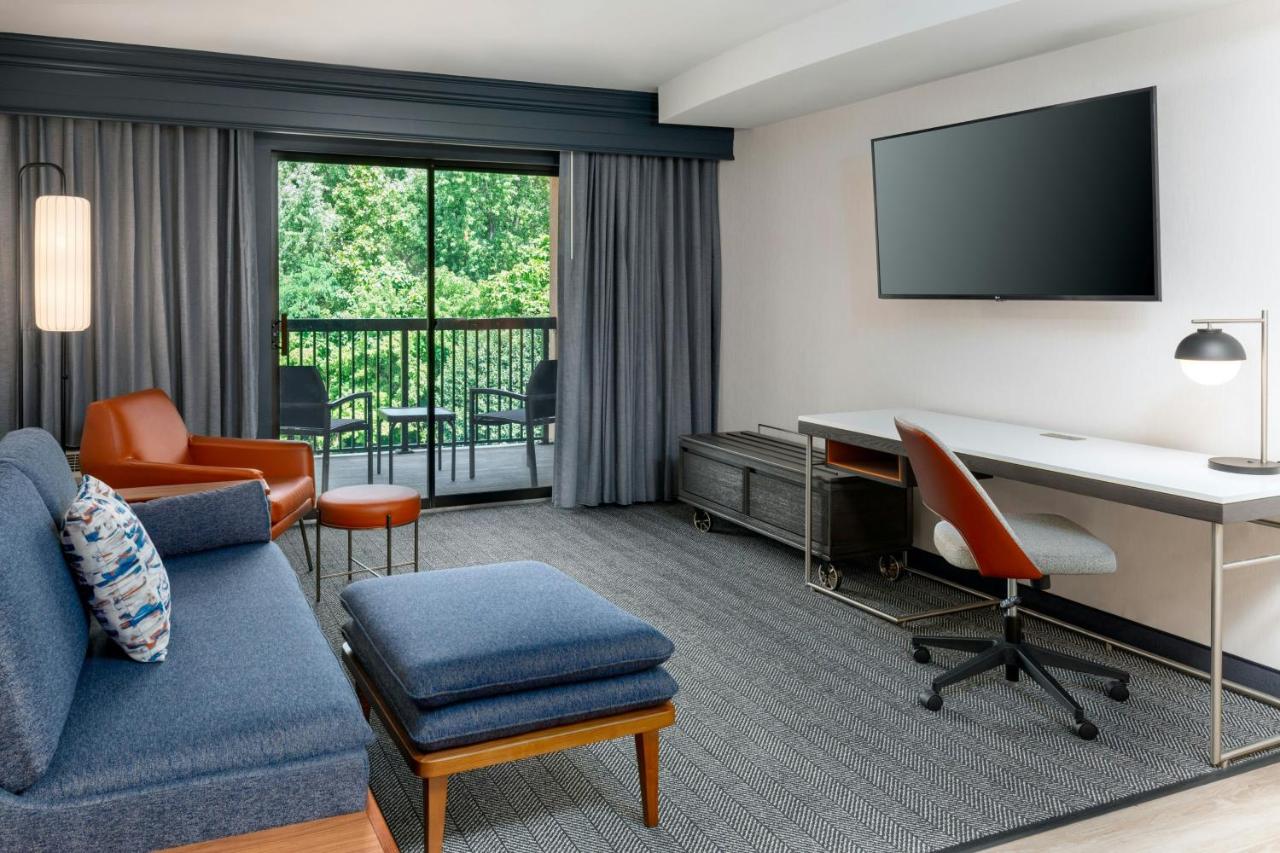 One-Bedroom Suite with Balcony at Courtyard By Marriott Danbury