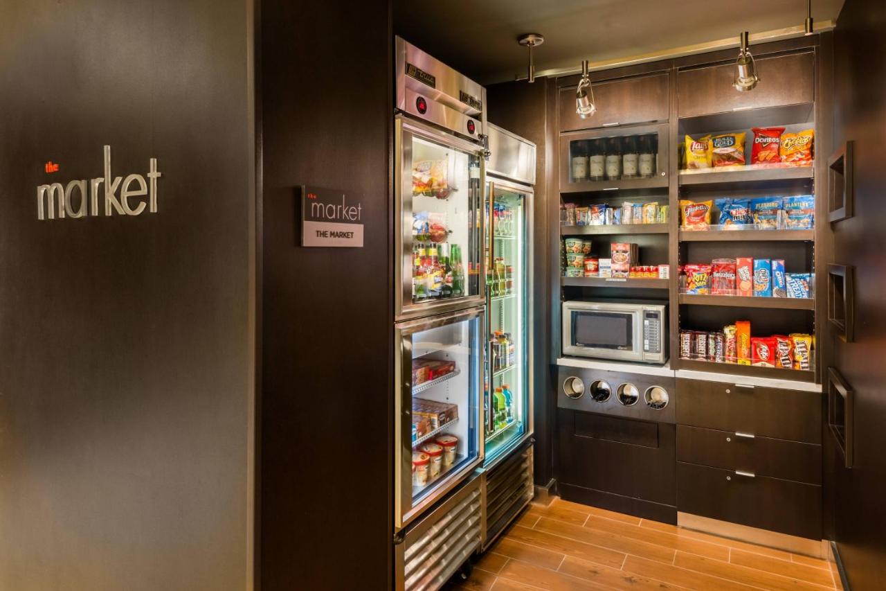 | Courtyard By Marriott Danbury
