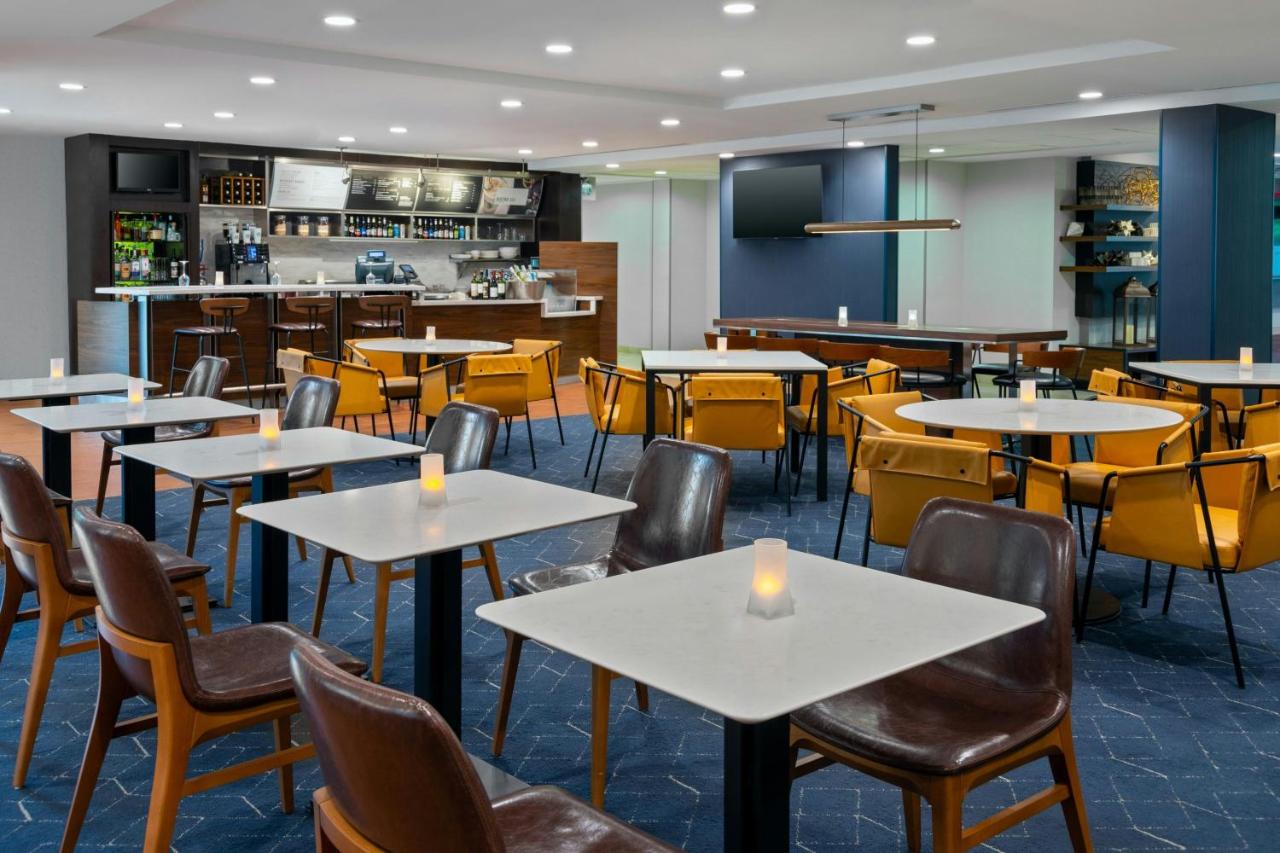 | Courtyard By Marriott Danbury