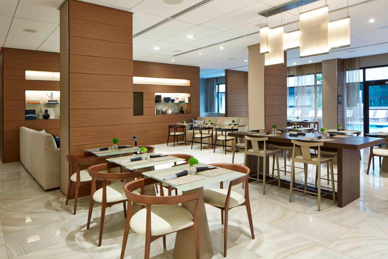 | AC Hotel Atlanta Downtown