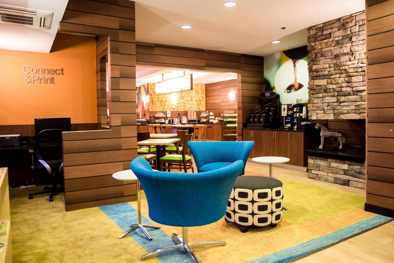 | Fairfield Inn & Suites Fredericksburg