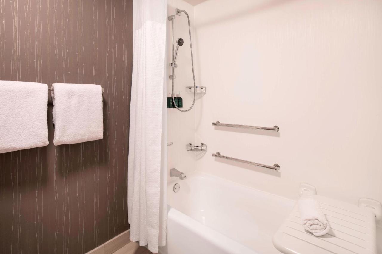 Queen Room with Two Queen Beds - Hearing Accessible at Courtyard by Marriott Denver Airport