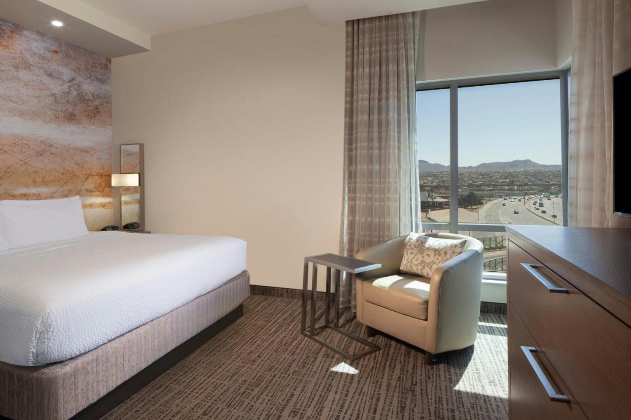 One Bedroom King Suite with Sofa Bed at Courtyard by Marriott El Paso Downtown/Convention Center