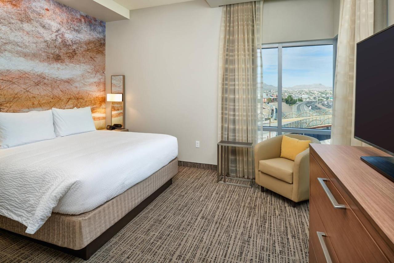 One Bedroom King Suite with Sofa Bed at Courtyard by Marriott El Paso Downtown/Convention Center