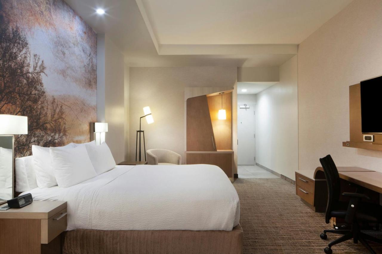 Superior King Room with Sofa Bed at Courtyard by Marriott El Paso Downtown/Convention Center