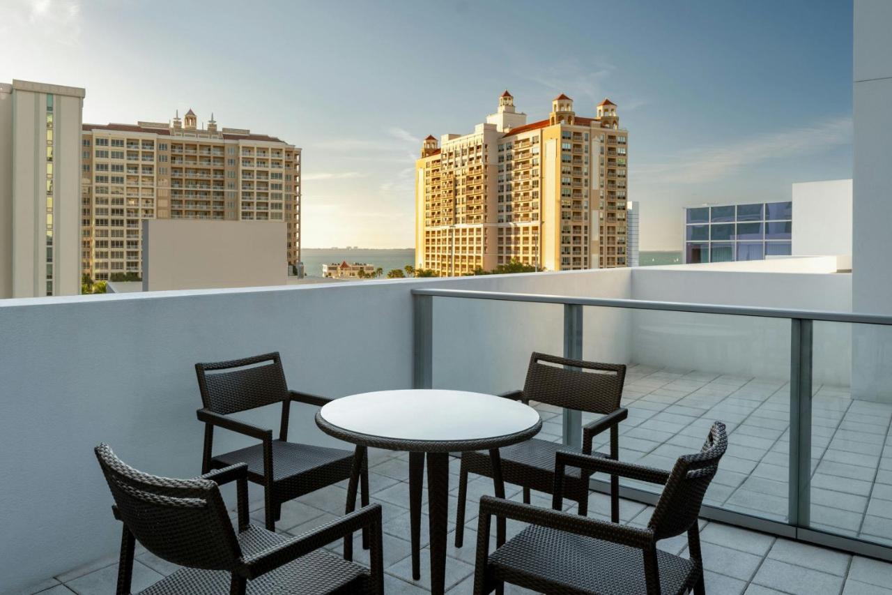 Limited King Balcony, Guest room, King, Limited View view at The Westin Sarasota