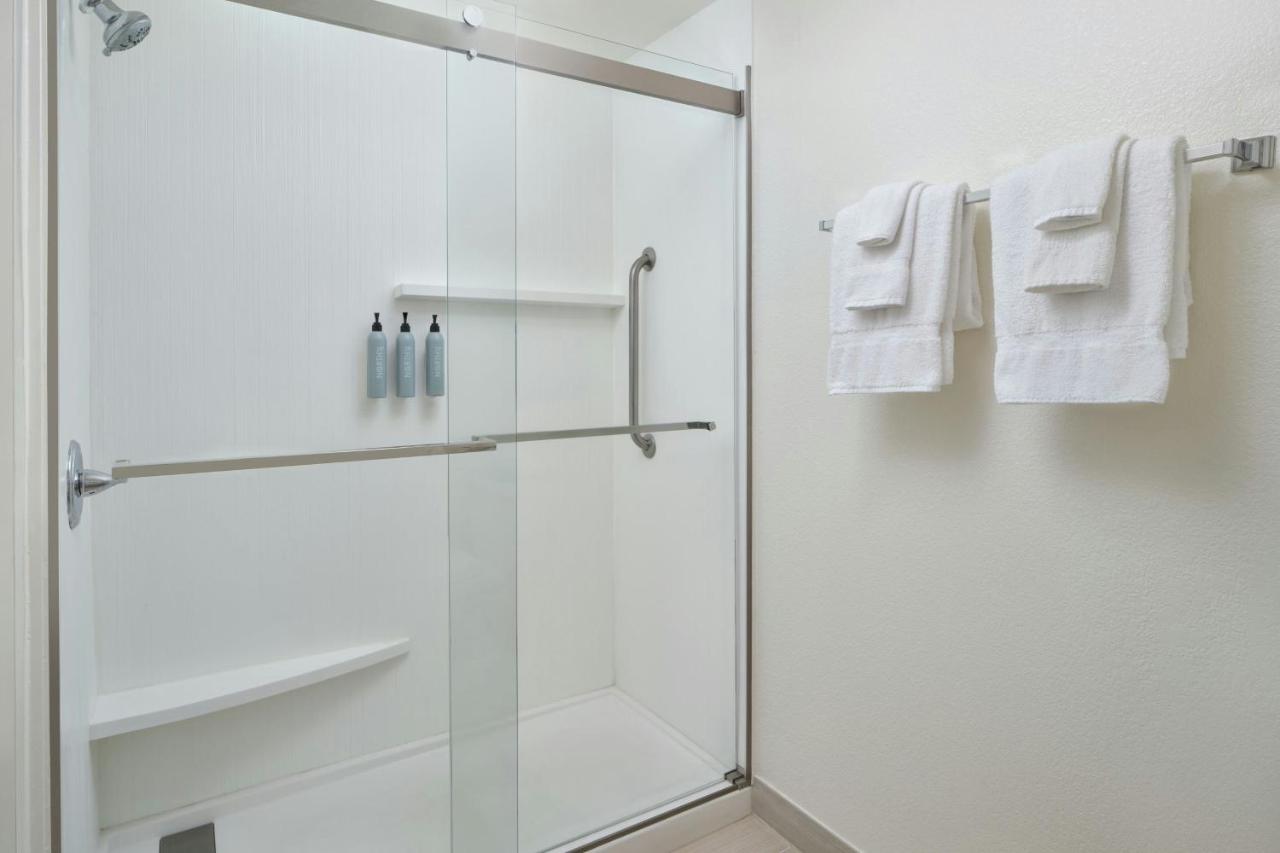 | Courtyard by Marriott Baton Rouge Siegen Lane