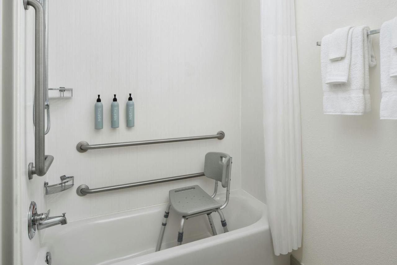  | Courtyard by Marriott Baton Rouge Siegen Lane