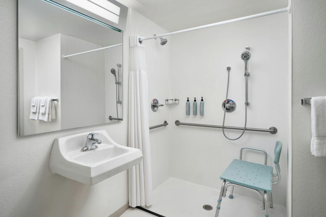  | Courtyard by Marriott Baton Rouge Siegen Lane