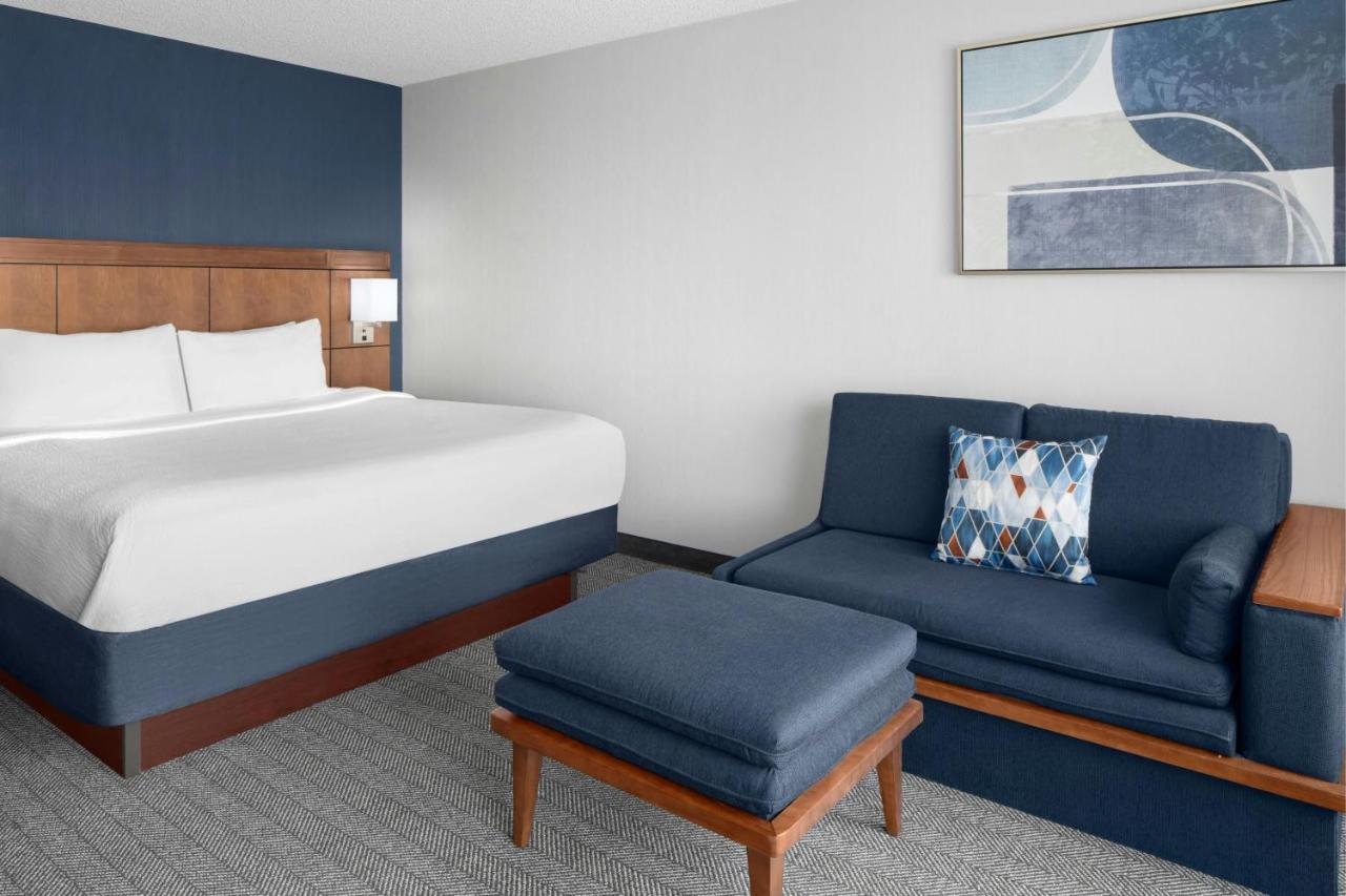 | Courtyard by Marriott Cypress Anaheim/Orange County