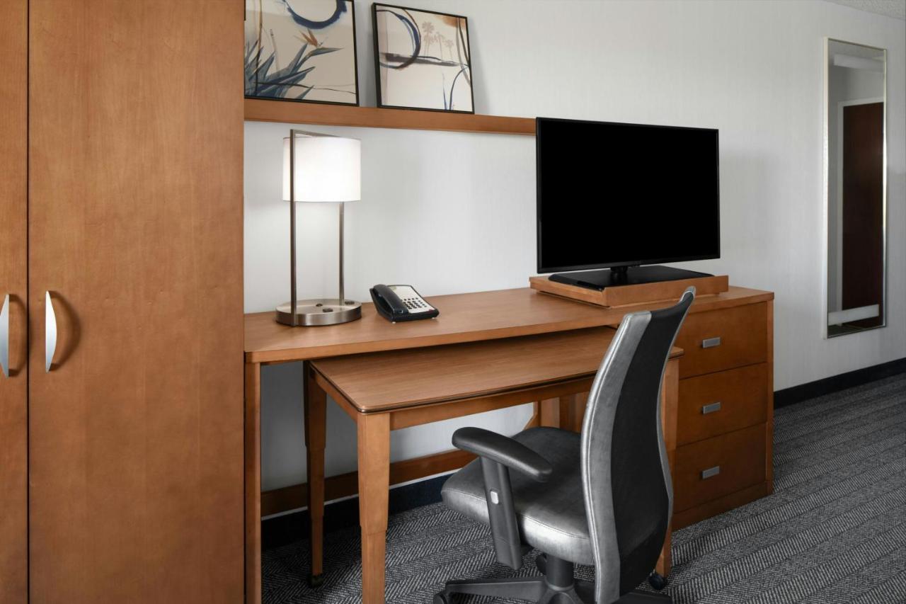 | Courtyard by Marriott Cypress Anaheim/Orange County