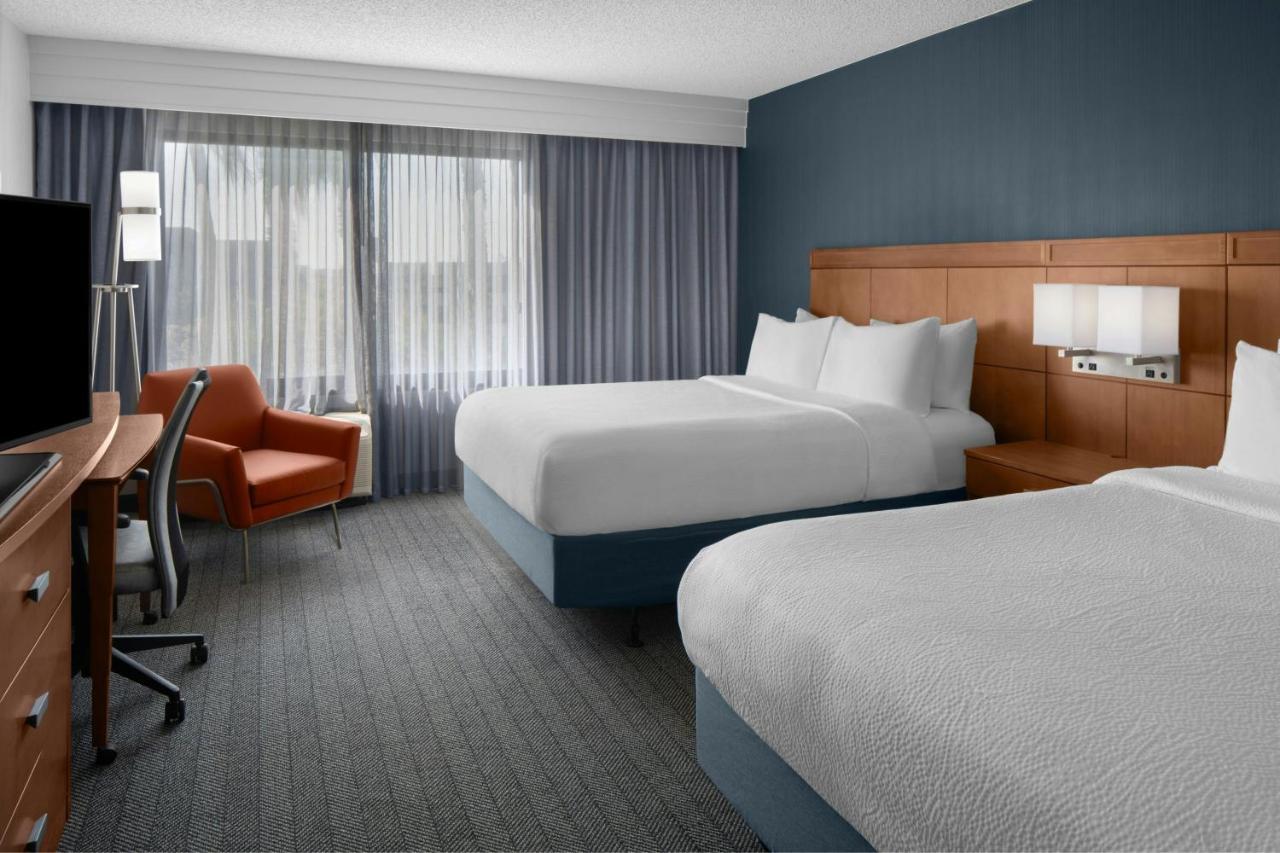 | Courtyard by Marriott Cypress Anaheim/Orange County