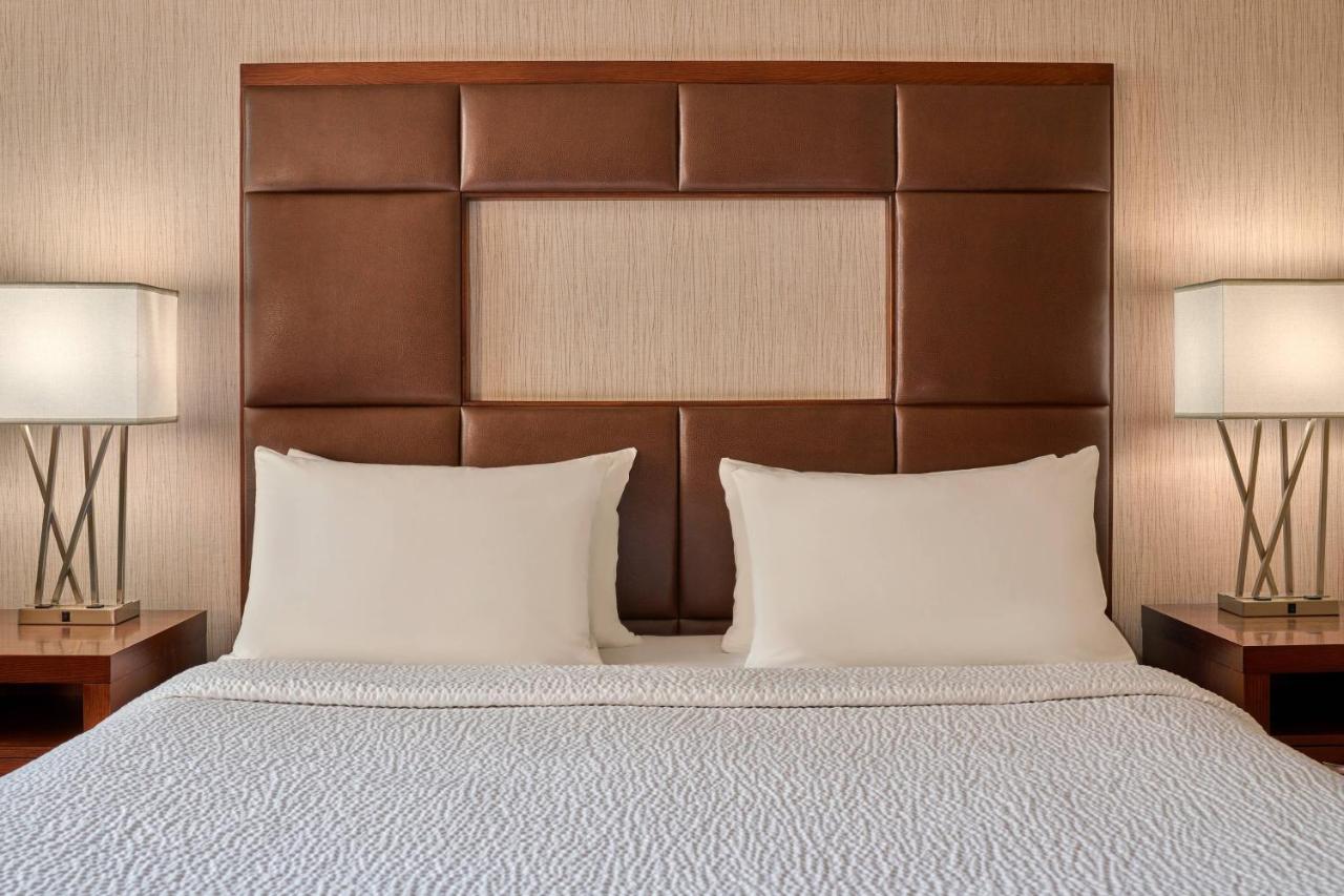 | Courtyard by Marriott Denver Downtown