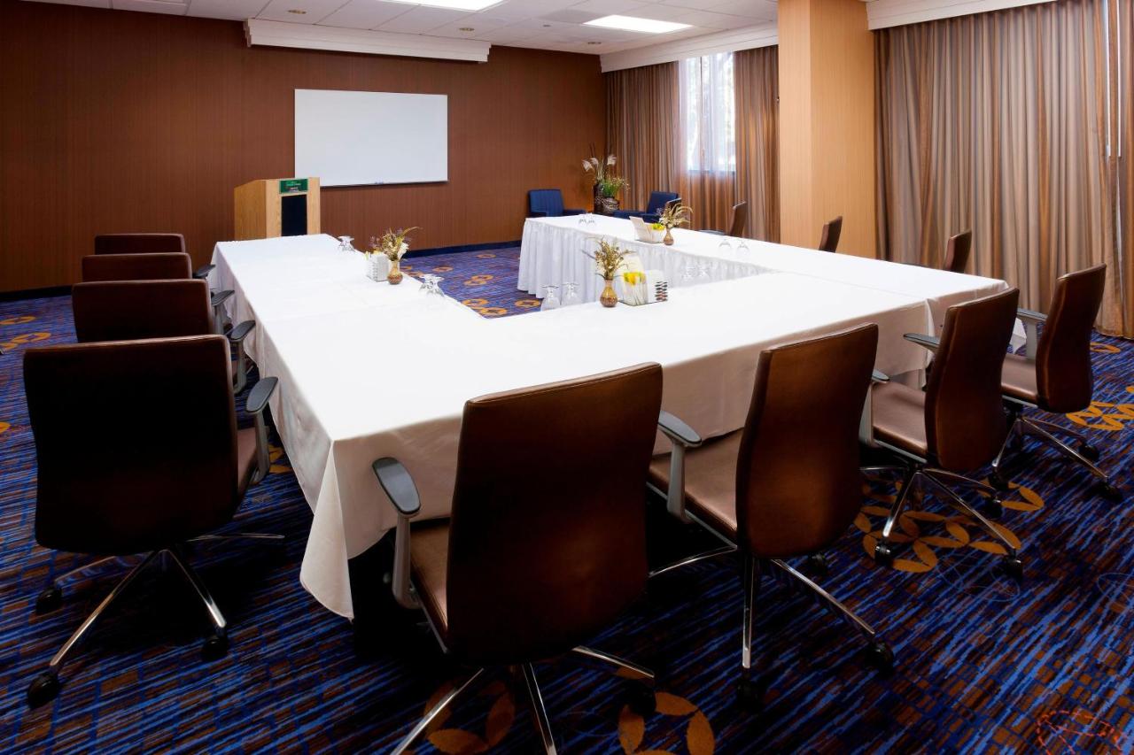 | Courtyard by Marriott Cypress Anaheim/Orange County