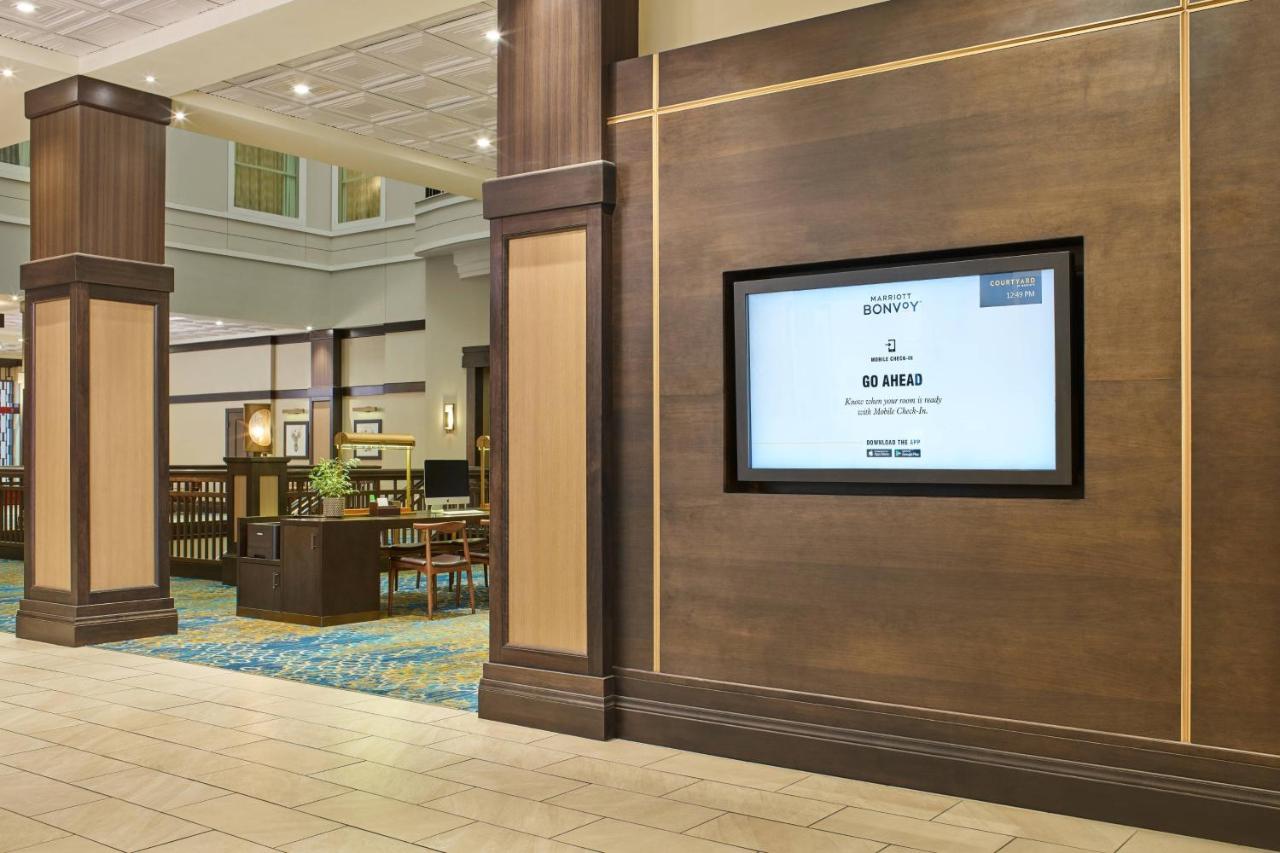 | Courtyard by Marriott Denver Downtown
