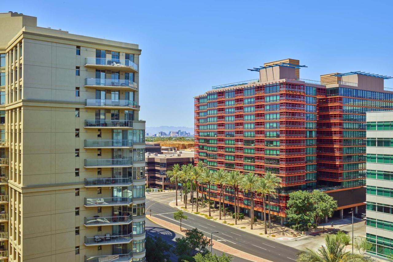City Lights Room, Guest room, 1 King, City view, High floor at The Camby, Autograph Collection