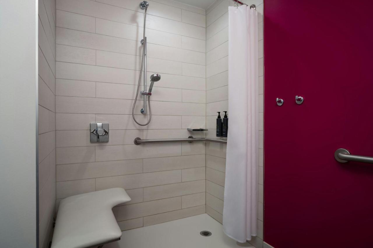 King Room - Hearing Accessible at Aloft by Marriott Sarasota