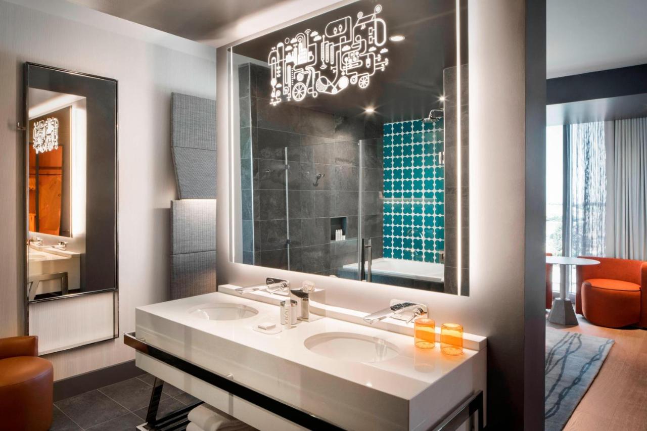 1 Bedroom Suite, 1 King, Partial bay view, Balcony at Hotel Nia, Autograph Collection
