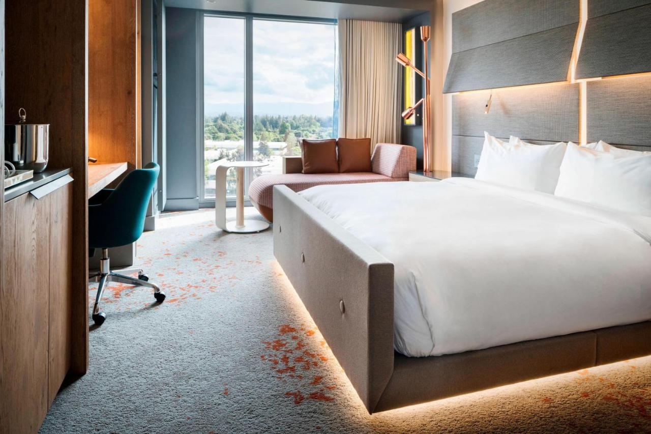 King Room with Balcony at Hotel Nia, Autograph Collection