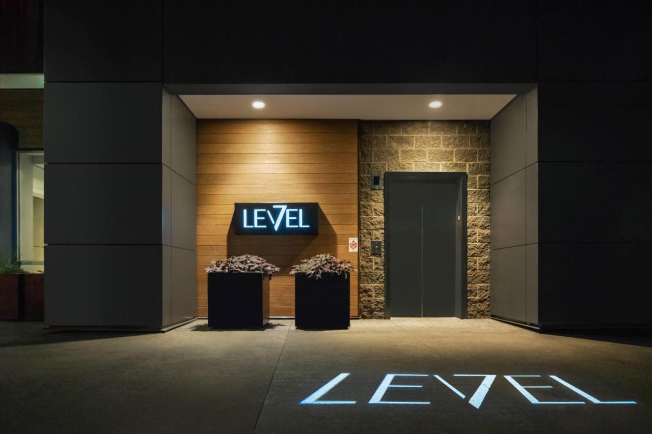  | AC Hotel by Marriott Pittsburgh Downtown