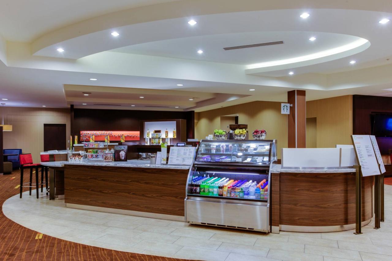 | Courtyard by Marriott Pittsburgh North/Cranberry Woods