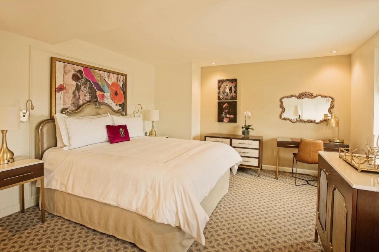 Guest Room, 1 King at The Historic Cavalier Hotel and Beach Club, Autograph Collection