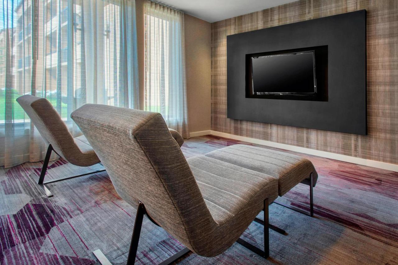  | Courtyard Newark Liberty International Airport