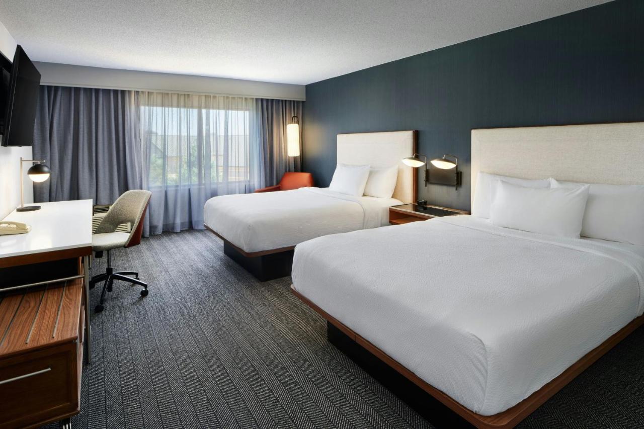 | Courtyard Boulder Longmont