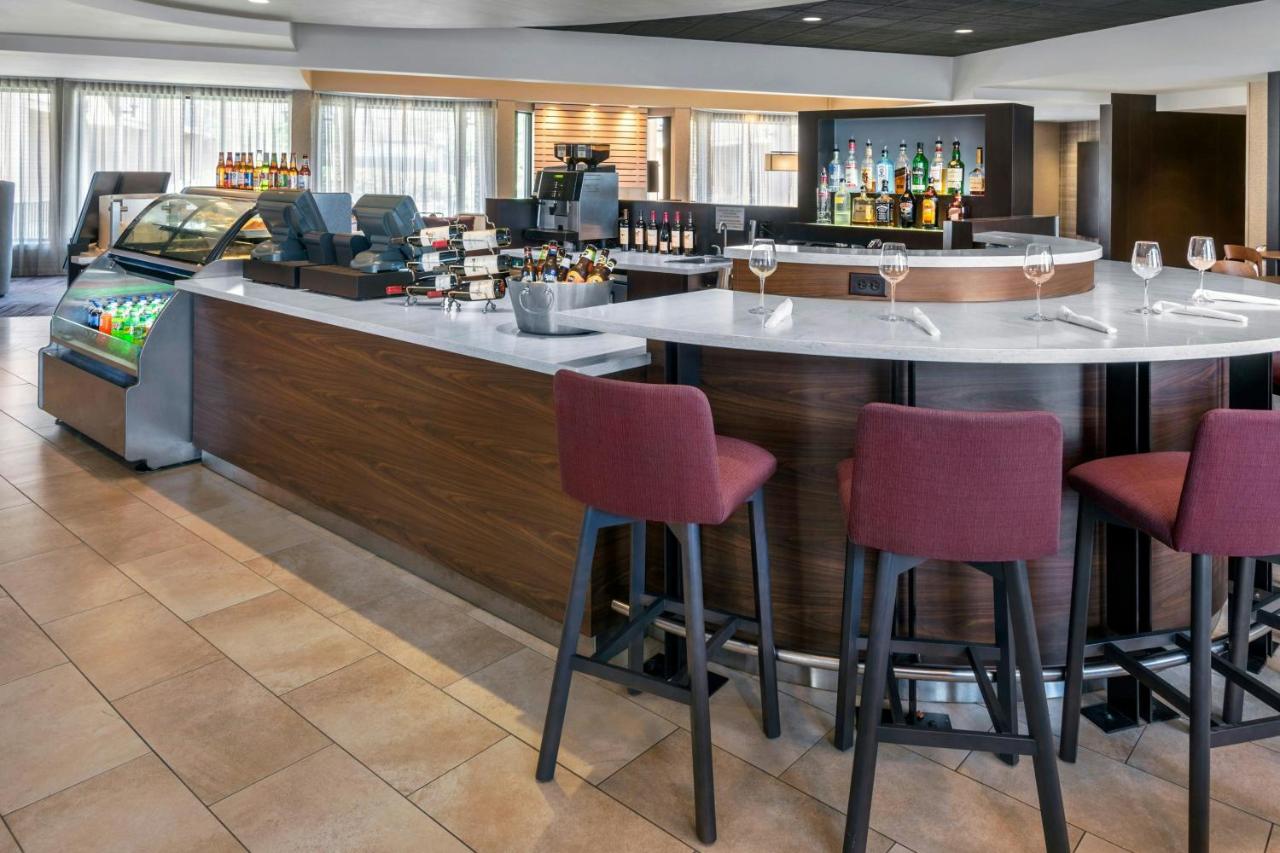  | Courtyard Newark Liberty International Airport