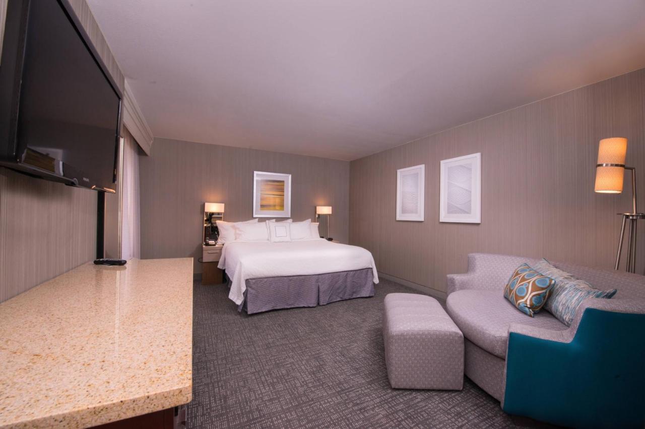 | Courtyard Thousand Oaks Ventura County