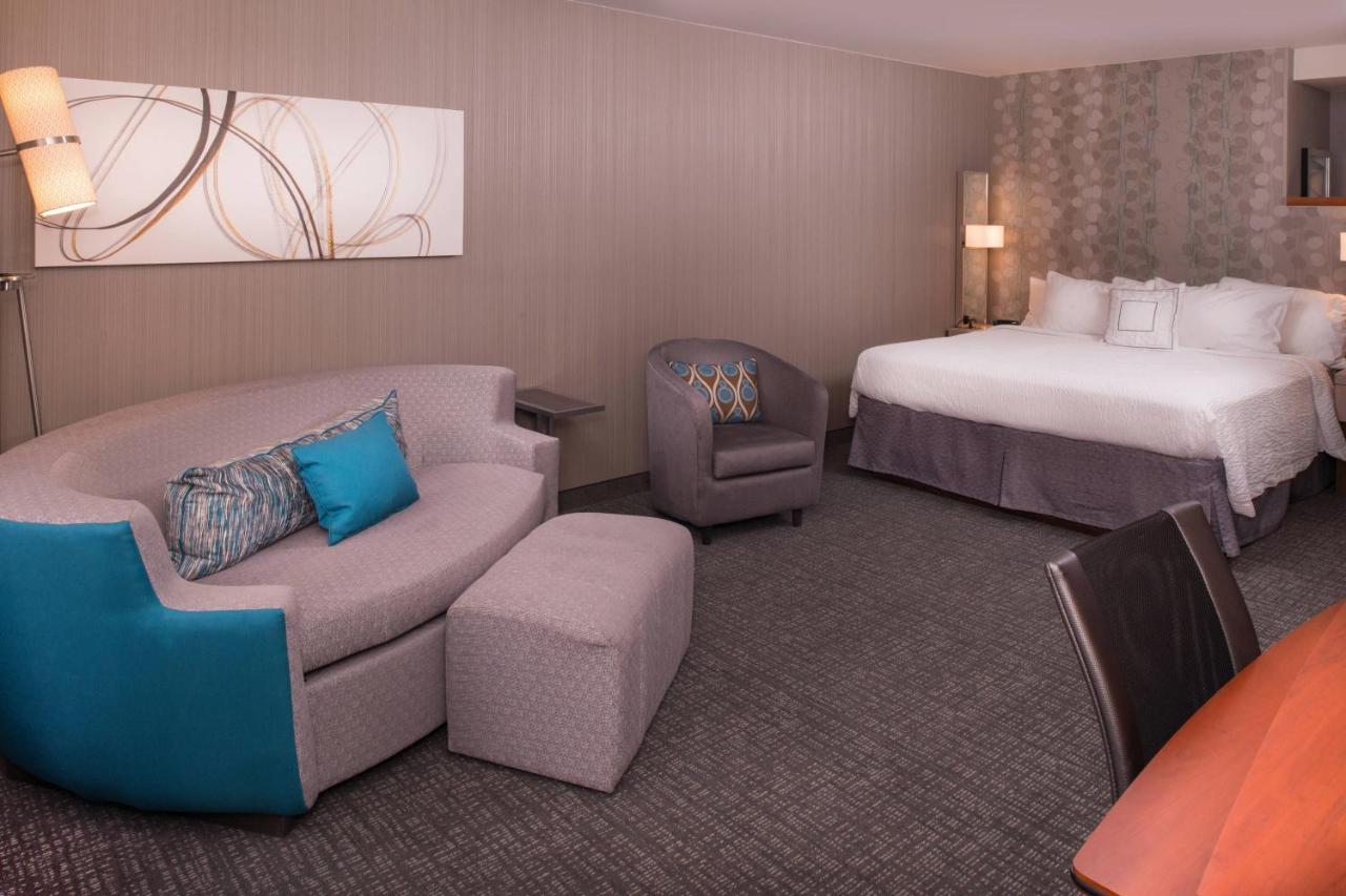 | Courtyard Thousand Oaks Ventura County