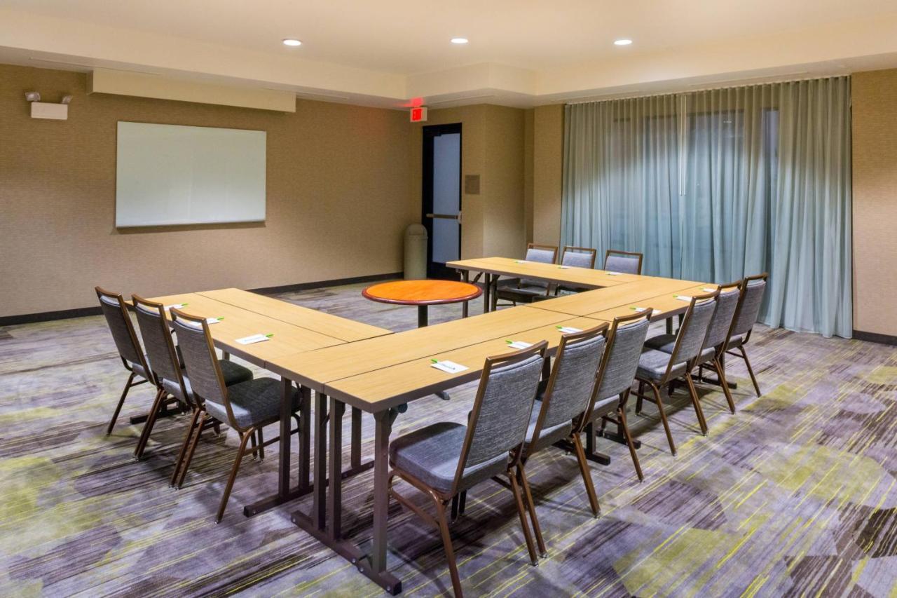 | Courtyard Thousand Oaks Ventura County