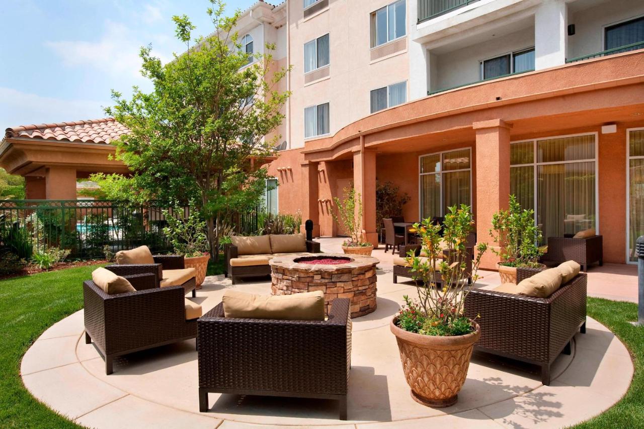 | Courtyard Ventura Simi Valley