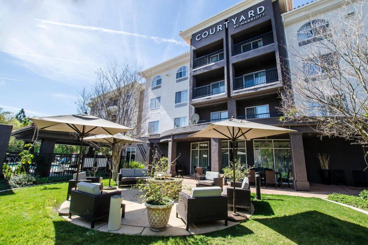 | Courtyard Ventura Simi Valley