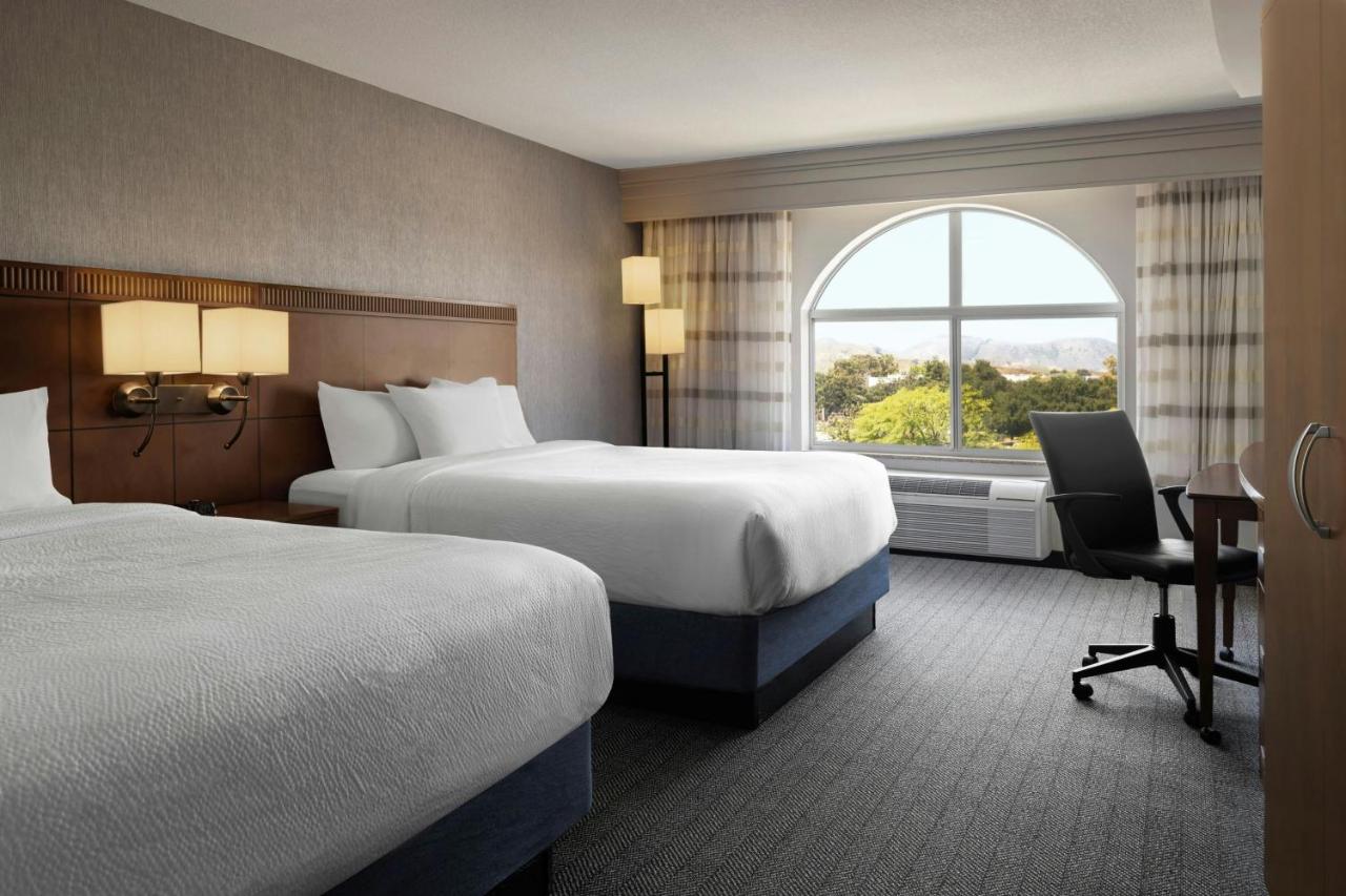 | Courtyard Ventura Simi Valley