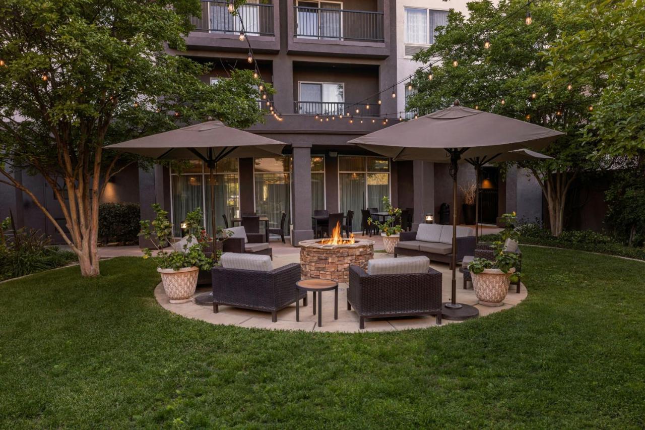  | Courtyard Ventura Simi Valley